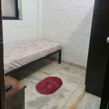 Room in  Pg at Borivali East – for Rent