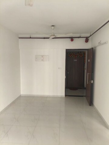 Room in 1 BHK Apartment at Runwal Gardens Phase I, Dombivli East – for Rent