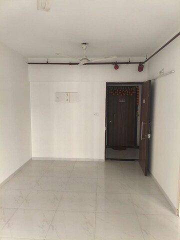 Room in 1 BHK Apartment at Runwal Gardens Phase I, Dombivli East – for Rent