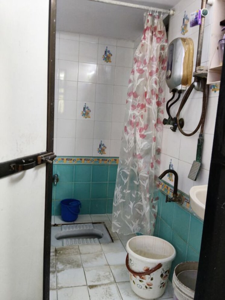 Bathroom, sagar-avenue 1 Bedroom 500 Sq.Ft. Apartment In Santacruz East Mumbai 9853274