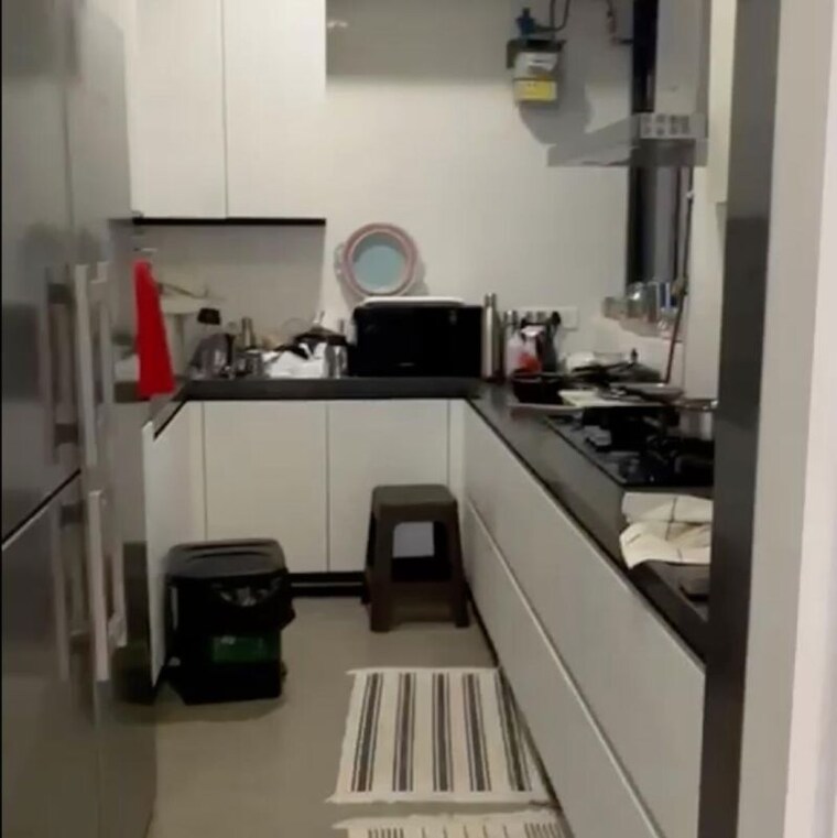 Kitchen, lodha-the-park 3 Bedroom 1520 Sq.Ft. Apartment In Century Mills Mumbai 9853275