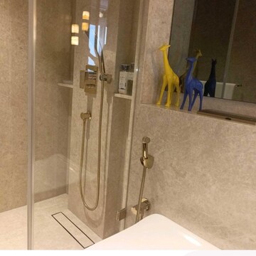 Bathroom in 4 BHK Apartment at Lodha The Park, Century Mills – for Sale