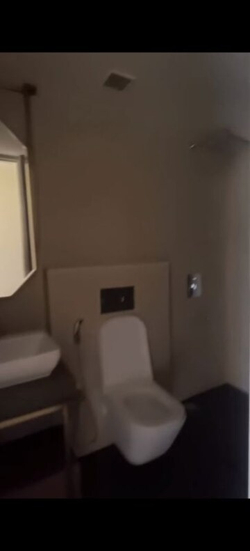 Furnished Amenities in 2 BHK Apartment at Lodha Sterling, Kolshet Road – for Rent