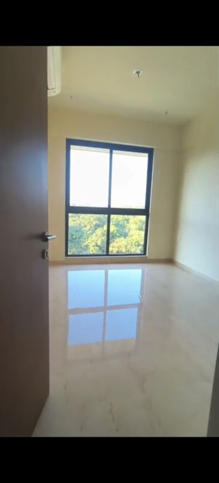 Room, lodha-sterling 2 Bedroom 902 Sq.Ft. Apartment In Kolshet Road Thane 9853304