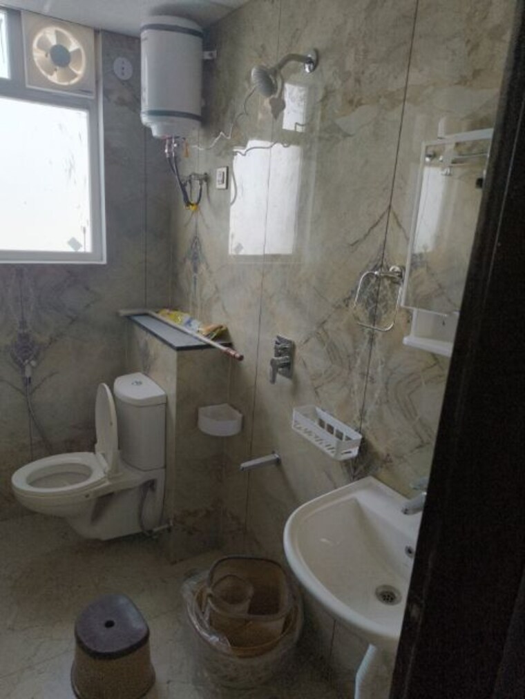 Bathroom, vardhman-empire-estate 1 Bedroom 446 Sq.Ft. Apartment In Mahapura Jaipur 9806324