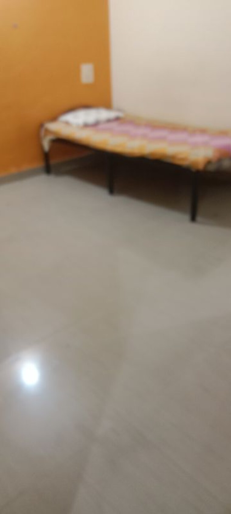 Room, mantri-kinara 1 Bedroom 585 Sq.Ft. Apartment In Bopodi Pune 9853343