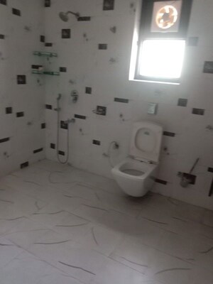 Bathroom in 3 BHK Builder Floor at Pir Machalla – for Rent