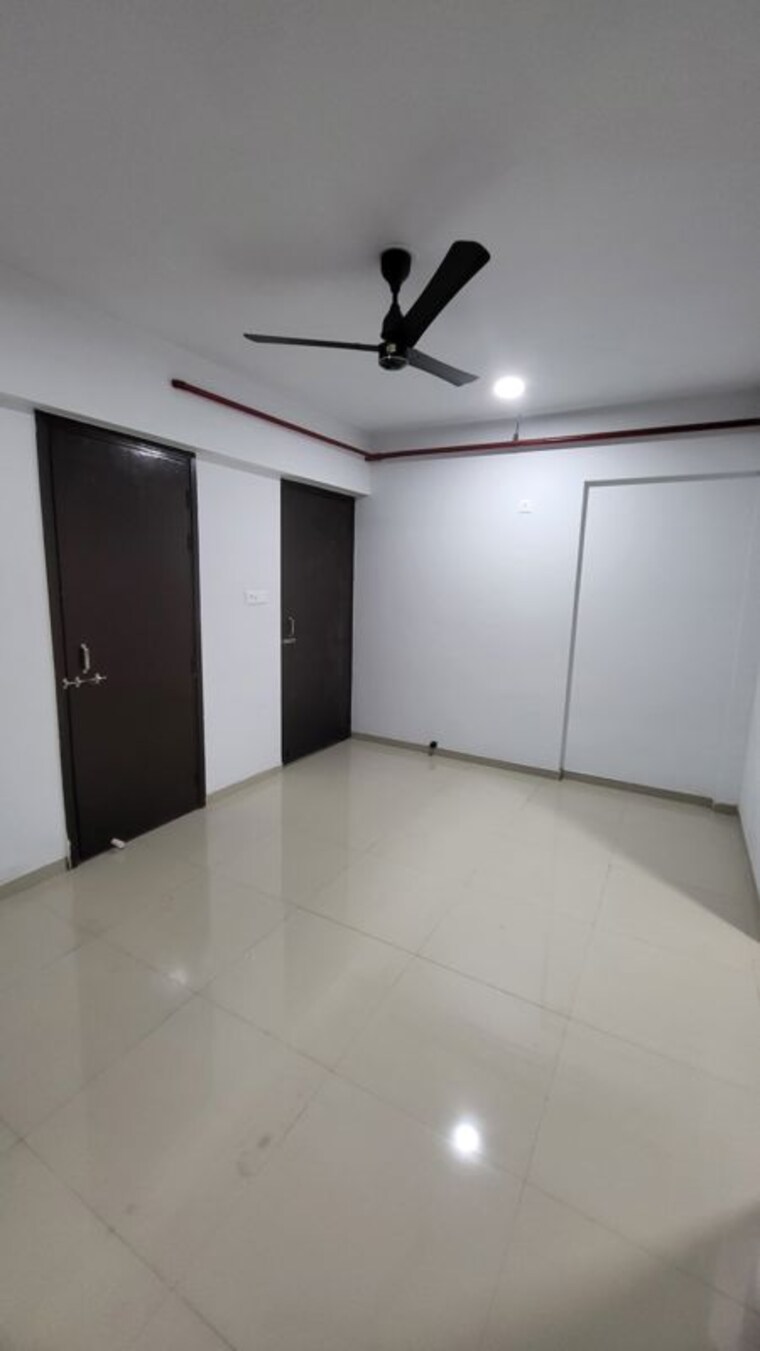Room, highland-pearl 1 Bedroom 450 Sq.Ft. Apartment In Thane West Thane 9853347
