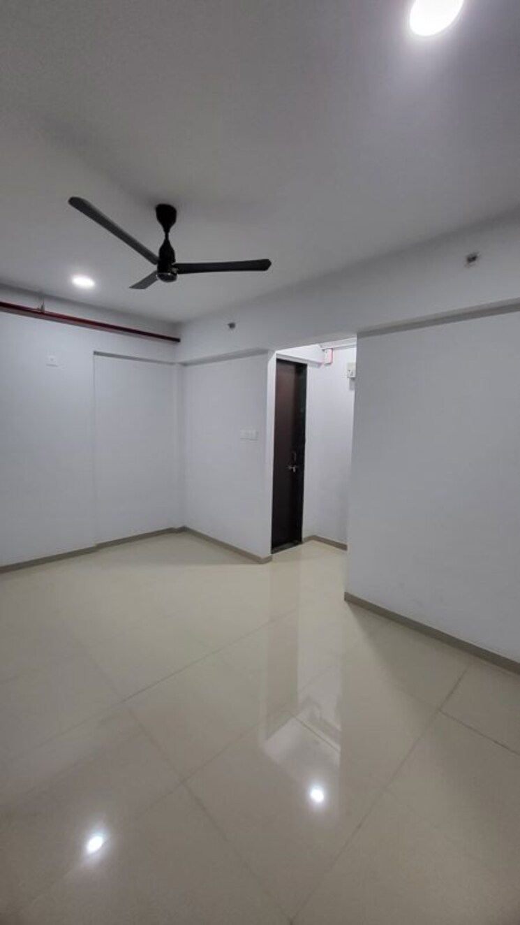 Room, highland-pearl 1 Bedroom 450 Sq.Ft. Apartment In Thane West Thane 9853347