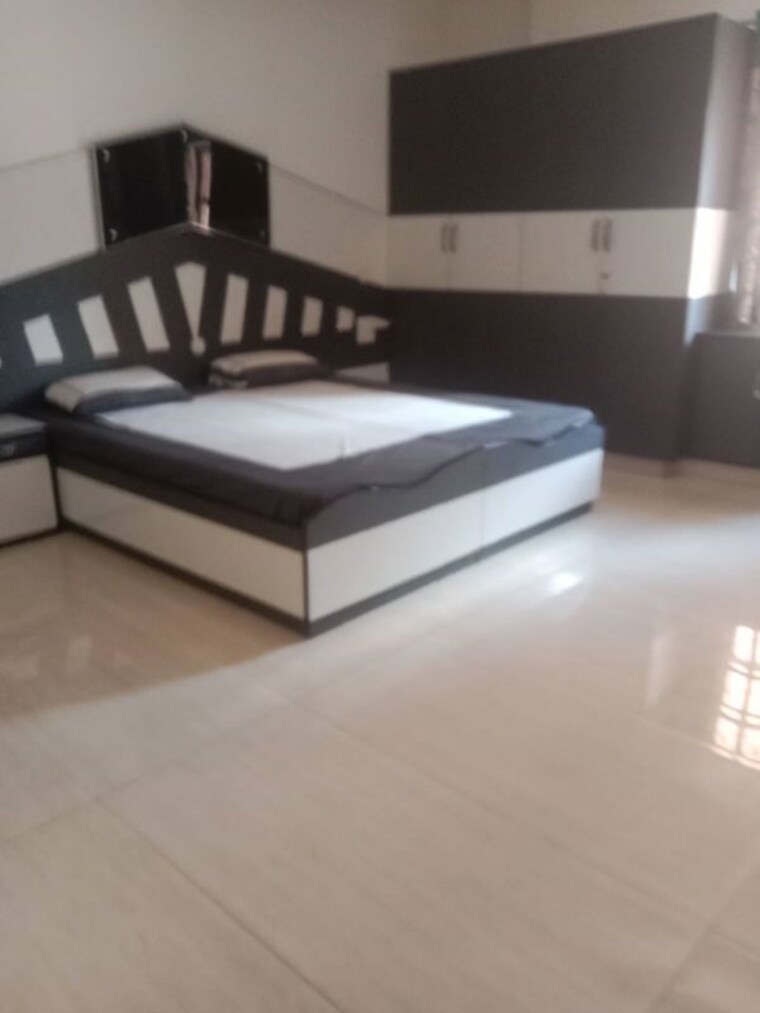 Bedroom, pir machalla 3 Bedroom 2250 Sq.Ft. Apartment In Pir Machalla Zirakpur 9853348