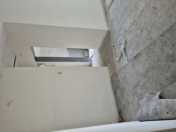 Furnished Amenities in 1 BHK Apartment at Sai Krupa Skylon Suburbia, Kandivali West – for Sale