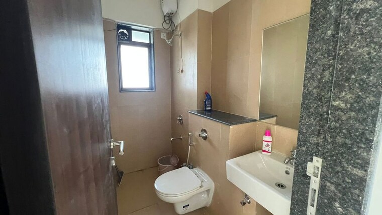 Bathroom, runwal-sanctuary 2.5 Bedroom 835 Sq.Ft. Apartment In Mulund West Mumbai 9853354