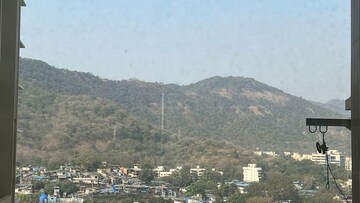 Plot Area in 2.5 BHK Apartment at Runwal Sanctuary, Mulund West – for Rent