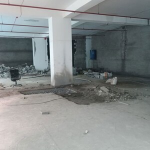 Parking in  Showroom at ND Palai Towers, Goregaon West – for Rent