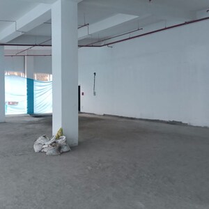 Room in  Showroom at ND Palai Towers, Goregaon West – for Rent