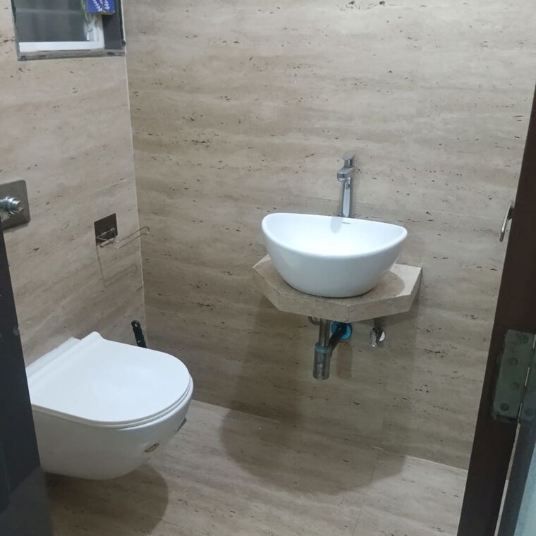 Bathroom, goregaon west 1 Bedroom 600 Sq.Ft. Apartment In Goregaon West Mumbai 9853364