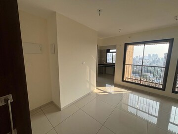 2.5 BHK Apartment For Sale in Goregaon West