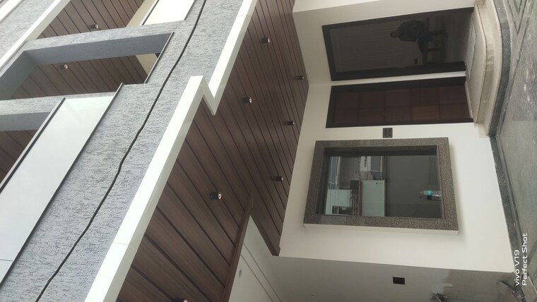 Balcony, gomti nagar 4 Bedroom 6500 Sq.Ft. Independent House In Gomti Nagar Lucknow 9853371