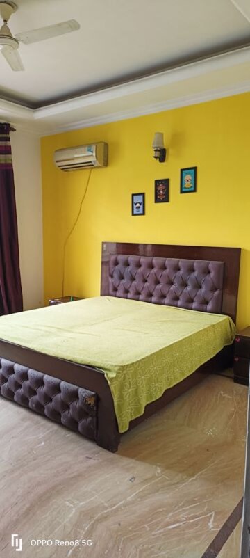 Bedroom in 3 BHK Independent House at Sector 72 – for Rent
