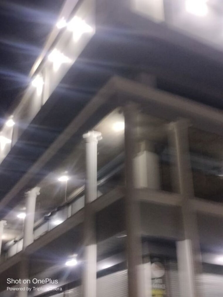 undefined, modipuram Commercial Shop 200 Sq.Ft. In Modipuram Meerut 9853376