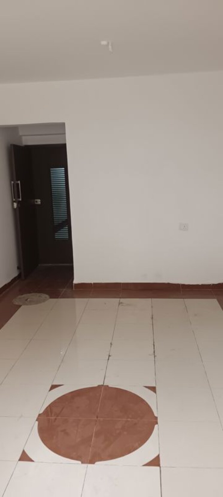 Other, rambaug 2 Bedroom 950 Sq.Ft. Apartment In Rambaug Thane 9853378