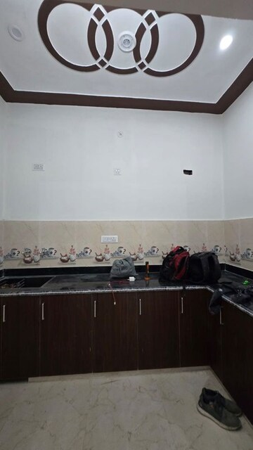 Furnished Amenities in 4 BHK Independent House at Modipuram – for Sale