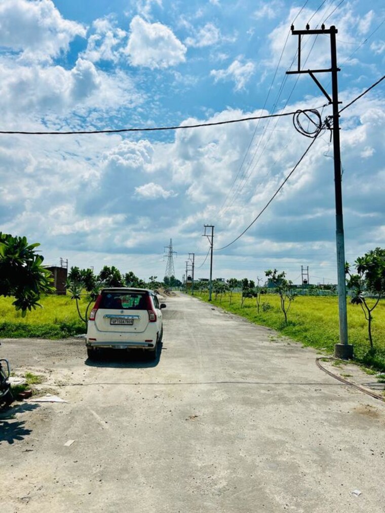 Exterior View, rohta road  120 Sq.Yd. Plot In Rohta Road Meerut 9853383