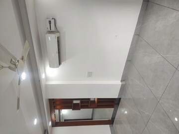 Master Bedroom in 3 BHK Builder Floor at Sector 38 – for Rent