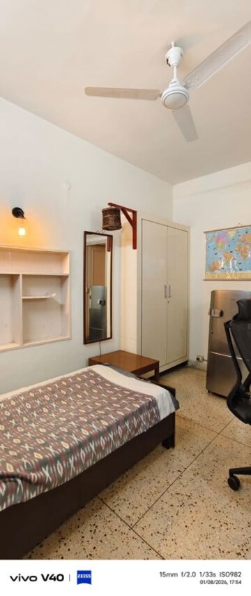 Bedroom in 1 RK Apartment at Defence Colony – for Rent