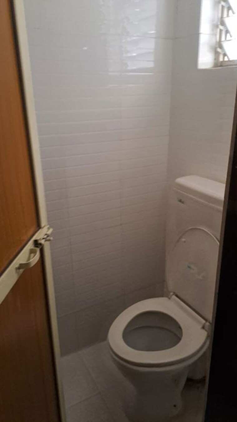 Attached Bathroom, shree-swami-krupa-dhokali 2.5 Bedroom 1000 Sq.Ft. Apartment In Dhokali Thane 9853404