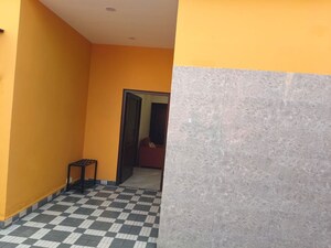 Room in 1 BHK Apartment at Hauz Khas – for Rent