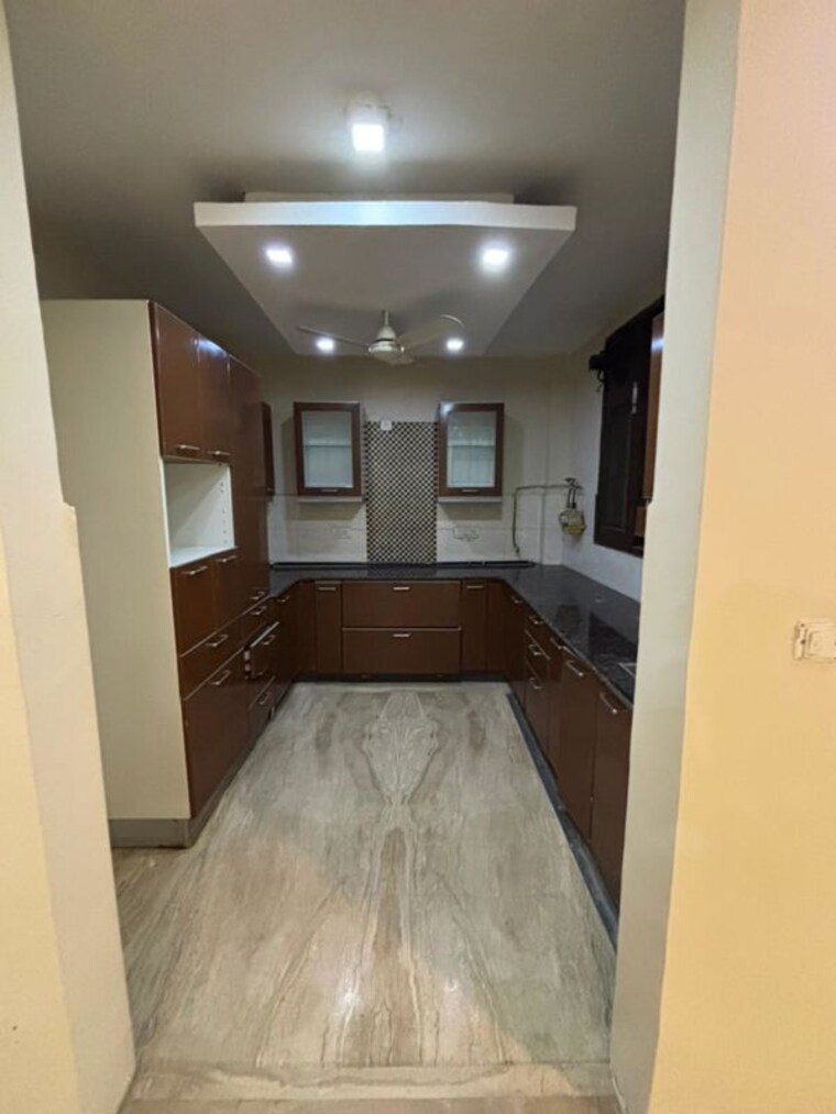 undefined, saket 4 Bedroom 300 Sq.Yd. Builder Floor In Saket Delhi 9853423