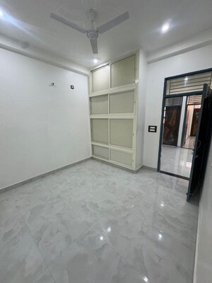 Master Bedroom in 2 BHK Builder Floor at Jai Vihar – for Rent