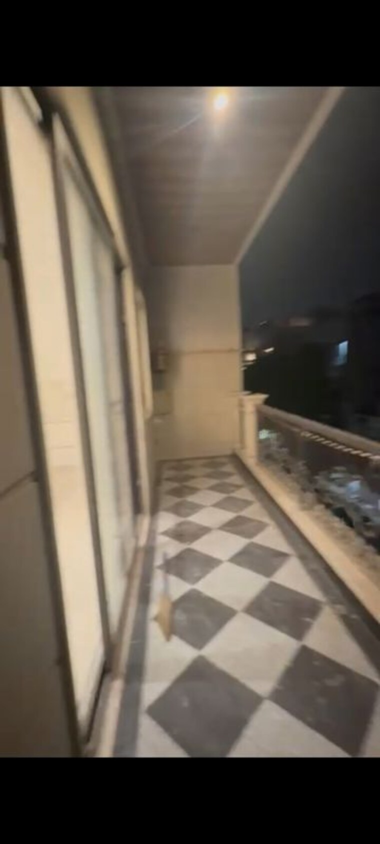 Balcony, greater kailash ii 3 Bedroom 200 Sq.Yd. Builder Floor In Greater Kailash ii Delhi 9853448