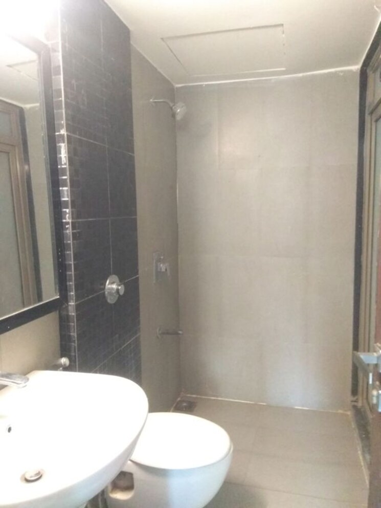 Bathroom, lodha-splendora 1 Bedroom 402 Sq.Ft. Apartment In Ghodbunder Road Thane 9853453