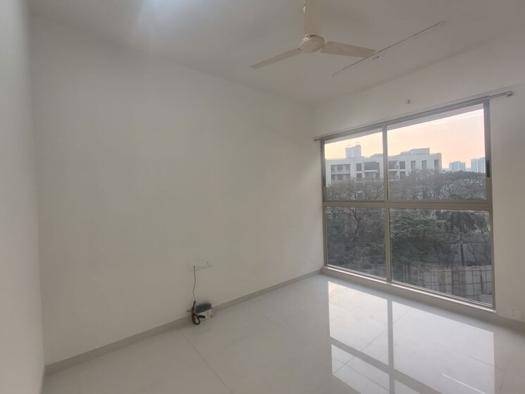 Room, lodha-crown-kolshet 1 Bedroom 322 Sq.Ft. Apartment In Kolshet Road Thane 9853455