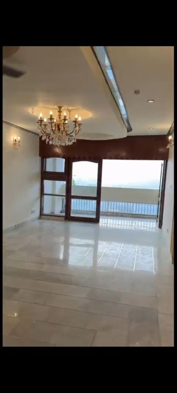 3 BHK + Pooja Room,Servant Room,Extra Room Builder Floor For Rent in East Of Kailash