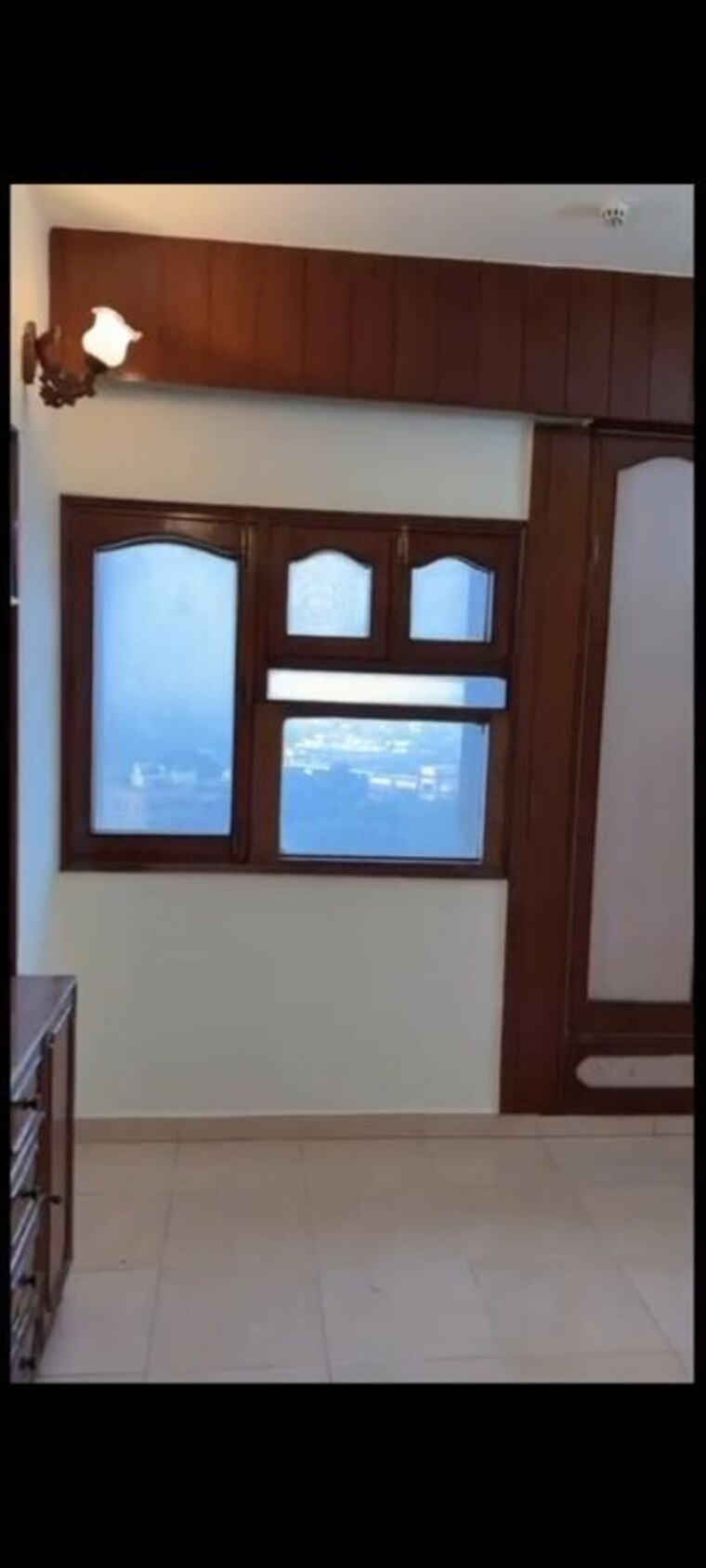 Room, east of kailash 3 Bedroom 1500 Sq.Ft. Builder Floor In East Of Kailash Delhi 9853466