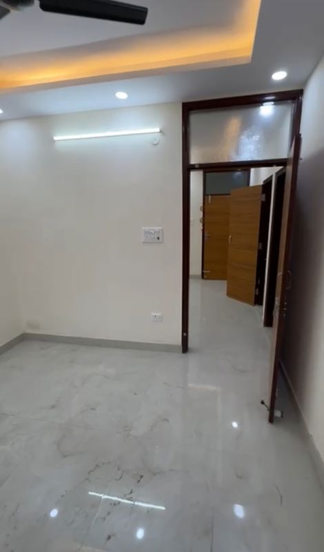 1 BHK + Extra Room Builder Floor For Rent in Patel Nagar