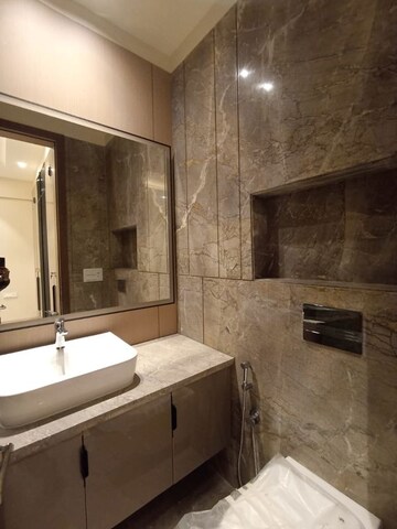 Kitchen in 3 BHK Builder Floor at Green Park – for Rent