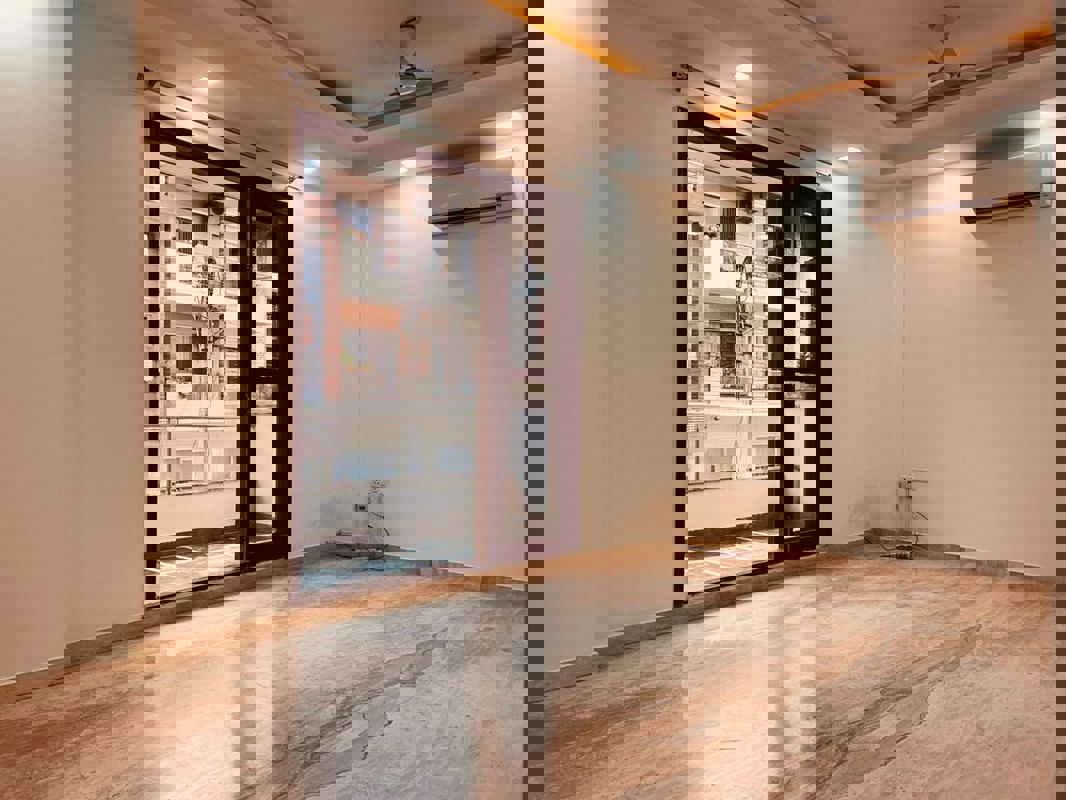 3.5 BHK + Study Room,Extra Room Builder Floor For Rent in Empire Floors