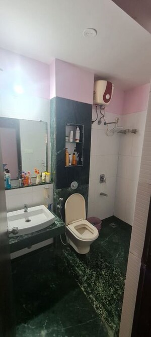 2 BHK Apartment For Rent in Lodha Splendora, Ghodbunder Road