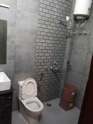 Bathroom in 1 RK Independent House at Sector 55 – for Rent