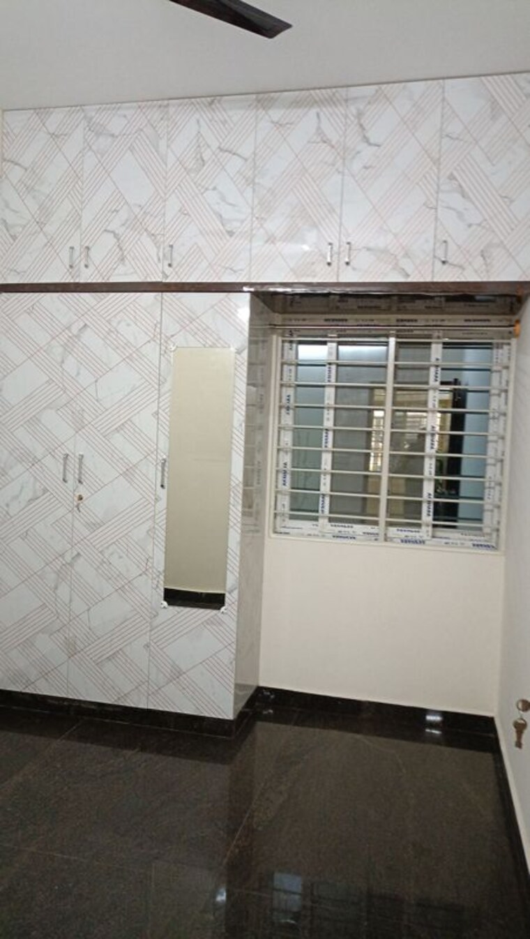 Room, hulimavu 6+ Bedroom 1200 Sq.Ft. Independent House In Hulimavu Bangalore 9853495