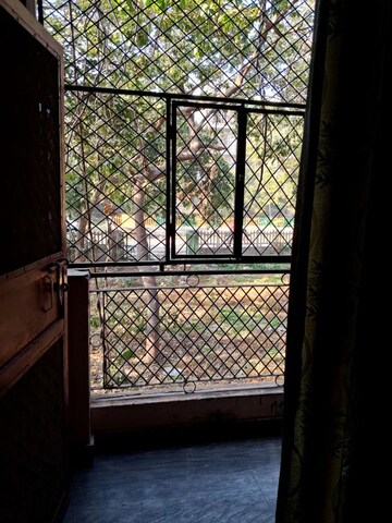 Balcony in 3 BHK Builder Floor at Nipun Plaza, Vaishali Sector 4 – for Rent