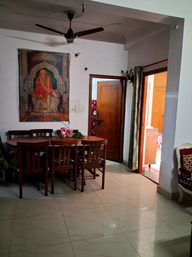 Gym, nipun-plaza 3 Bedroom 1300 Sq.Ft. Builder Floor In Vaishali Sector 4 Ghaziabad 9853502