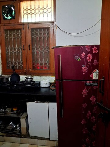 Furnished Amenities in 3 BHK Builder Floor at Nipun Plaza, Vaishali Sector 4 – for Rent