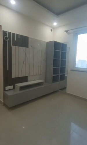 1 RK Apartment For Rent in Pashmina Waterfront, Old Madras Road