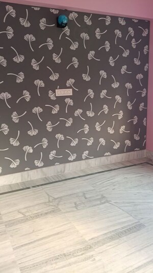 Room in 3 BHK Apartment at Sristi Plaza, Chinar Park – for Rent