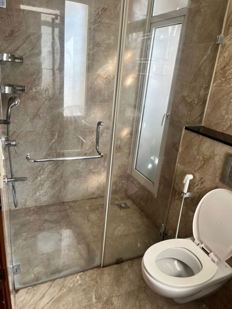 Bathroom, sector 72 2 Bedroom 250 Sq.Mt. Independent House In Sector 72 Noida 9853555